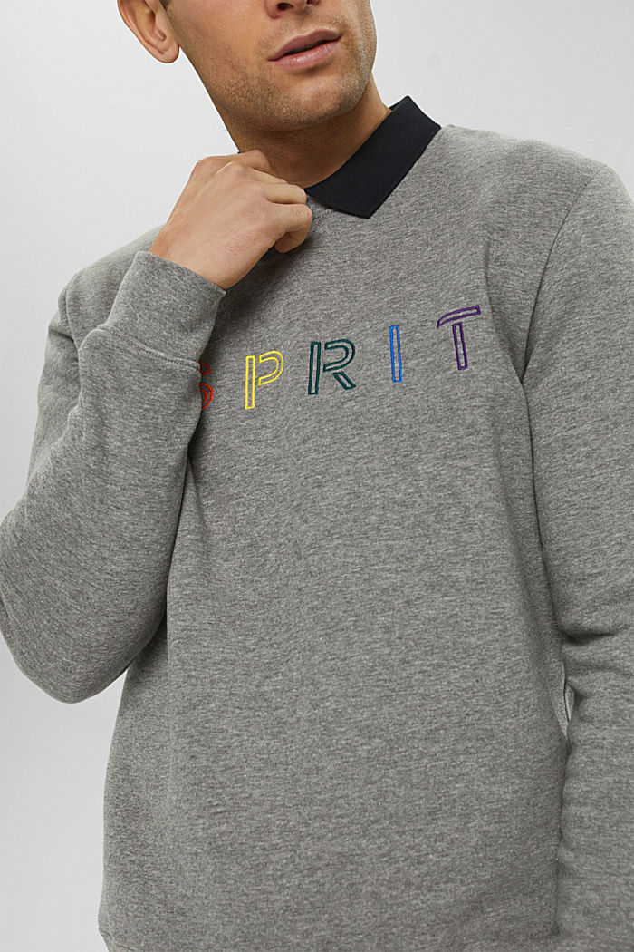 Gerecycled: sweatshirt met logoborduursel, MEDIUM GREY, detail image number 2