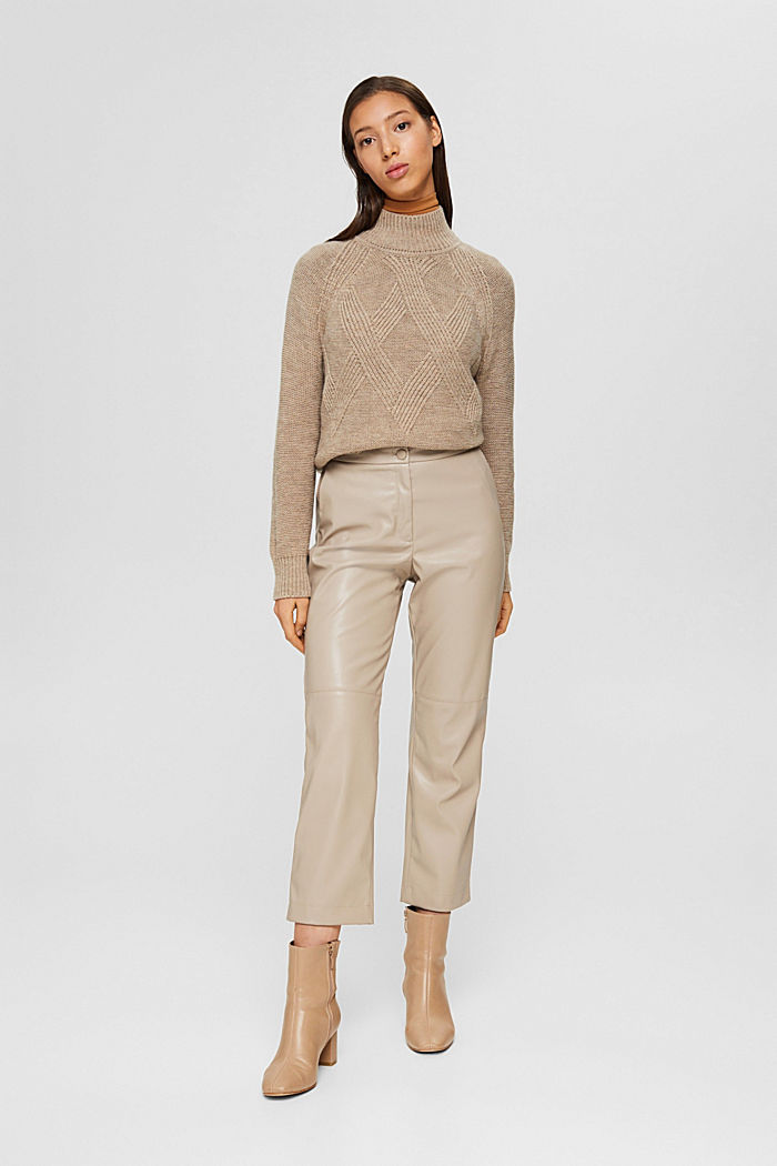 Cropped trousers in faux leather, LIGHT TAUPE, detail image number 6