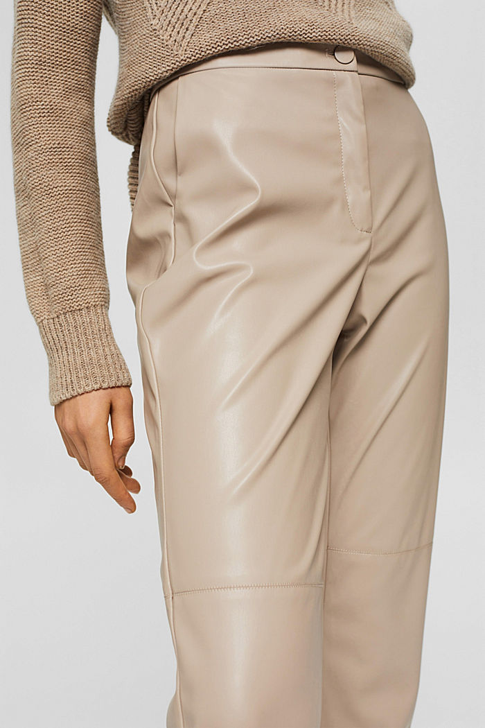 Cropped trousers in faux leather, LIGHT TAUPE, detail image number 2