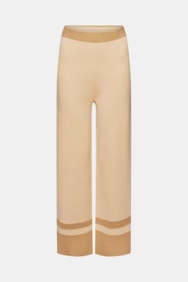 Wide-legged knitted trousers