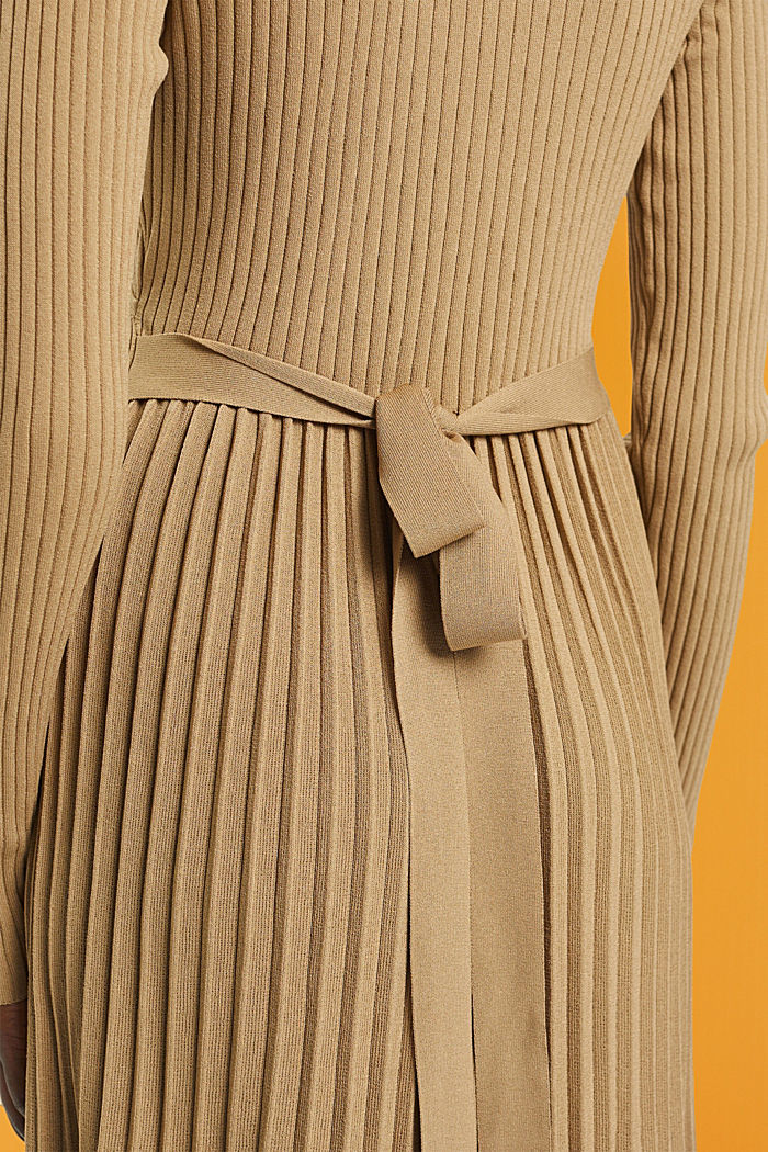 Pleated wrap dress with long-sleeves, KHAKI BEIGE, detail-asia image number 2