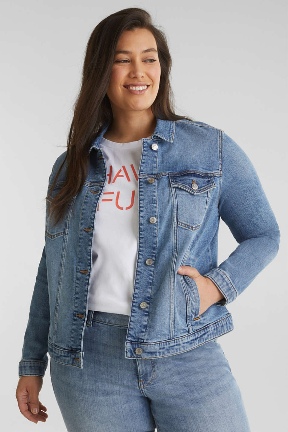 Esprit - CURVY denim jacket in a basic style at our Online Shop