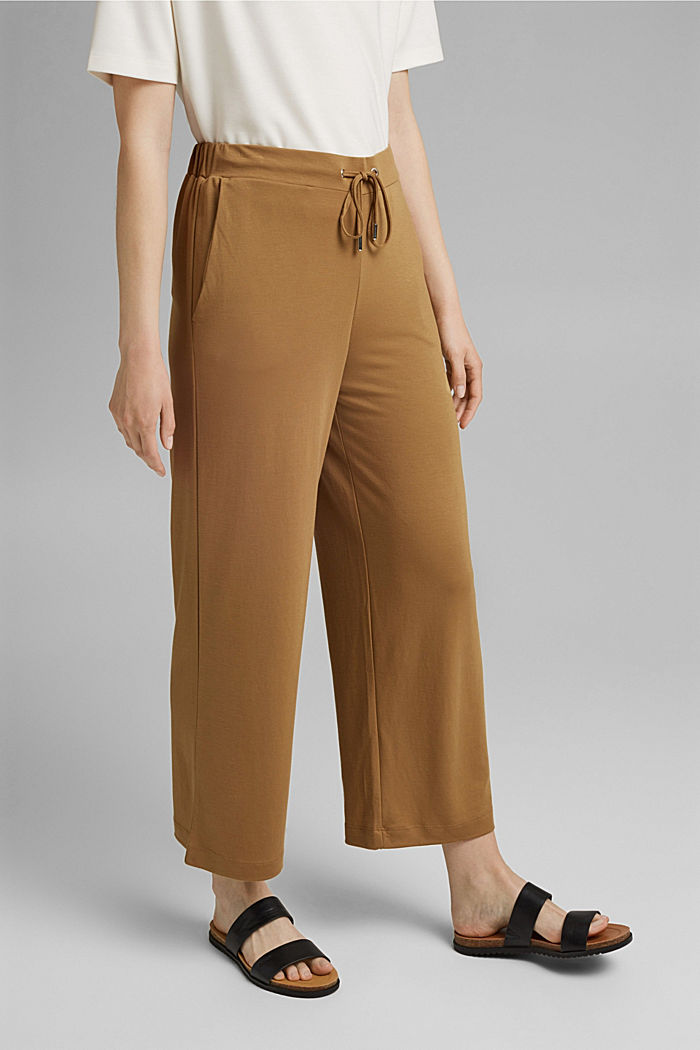 Flowing culottes with LENZING™ ECOVERO™