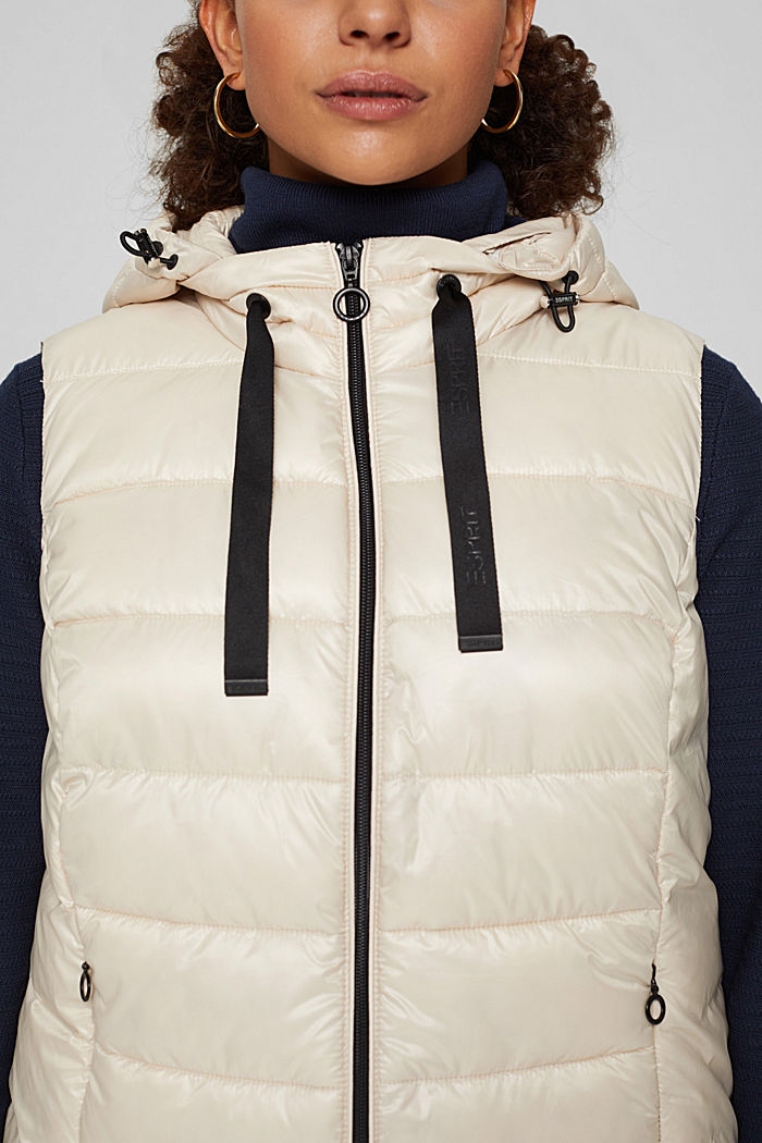 CURVY recycled: Quilted body warmer with a hood, CREAM BEIGE, detail image number 2