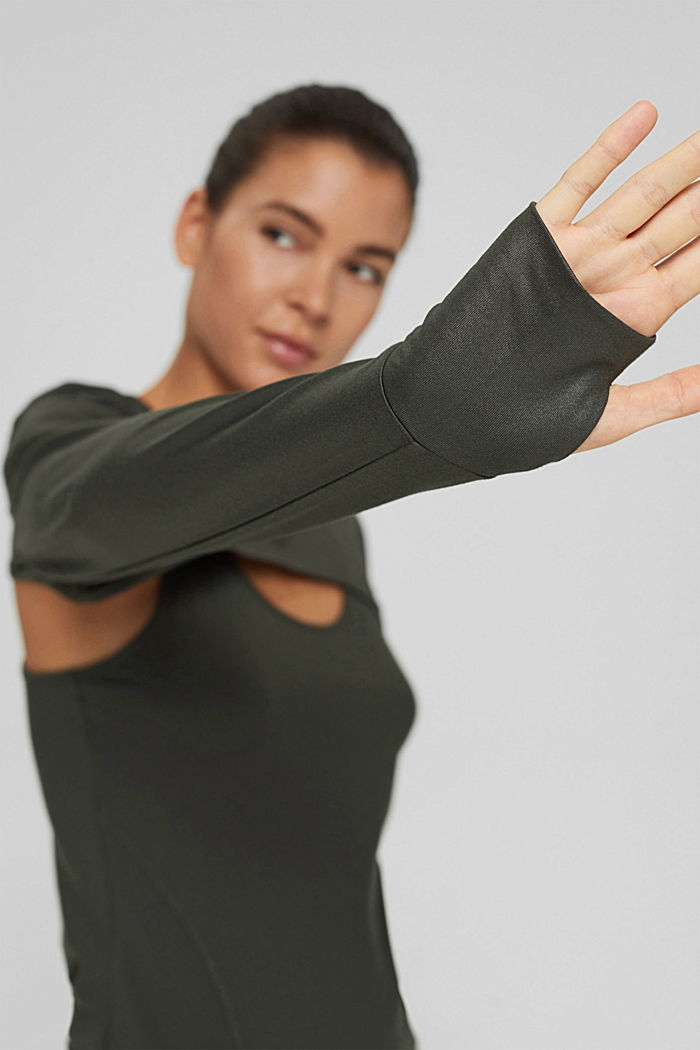Recycled: 2-in-1 active top