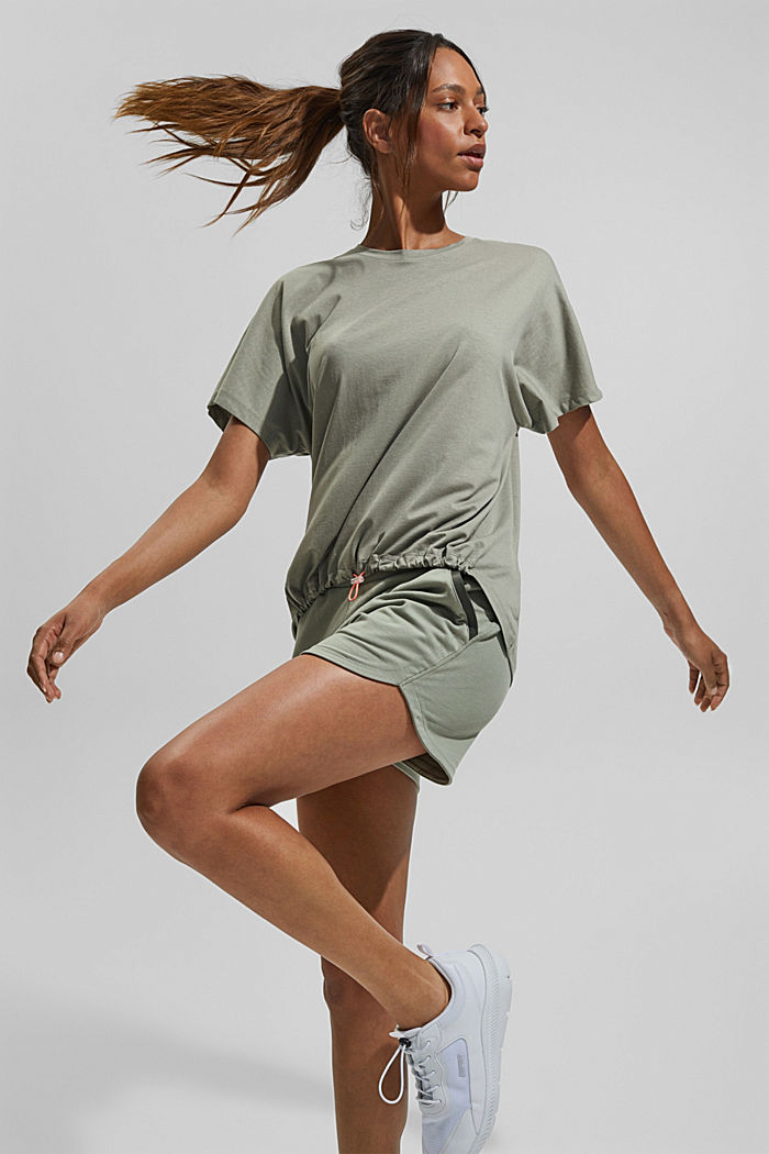 Made of organic cotton/TENCEL™: Top with a drawstring