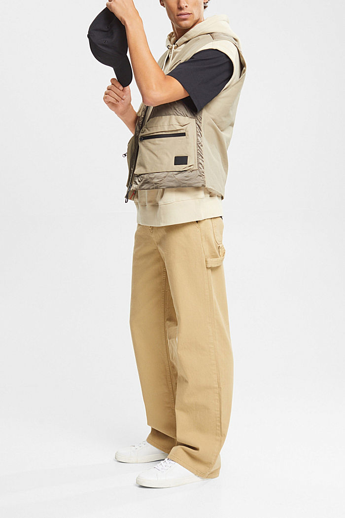 Made of recycled material: body warmer with pockets, PALE KHAKI, detail-asia image number 2