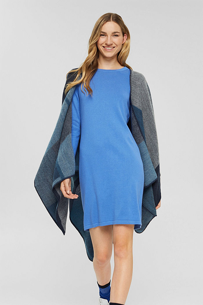 Recycled: poncho in a patchwork look, NAVY, overview