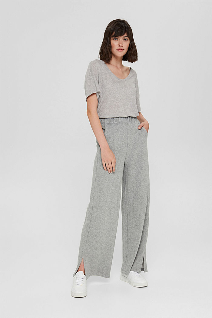 Tracksuit bottoms with a wide leg, organic cotton