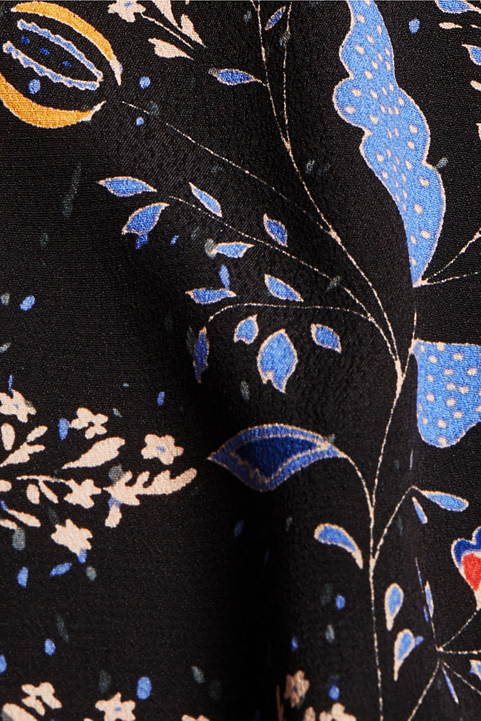 Top blusato a fiori con LENZING™ ECOVERO™, BLACK, detail image number 4