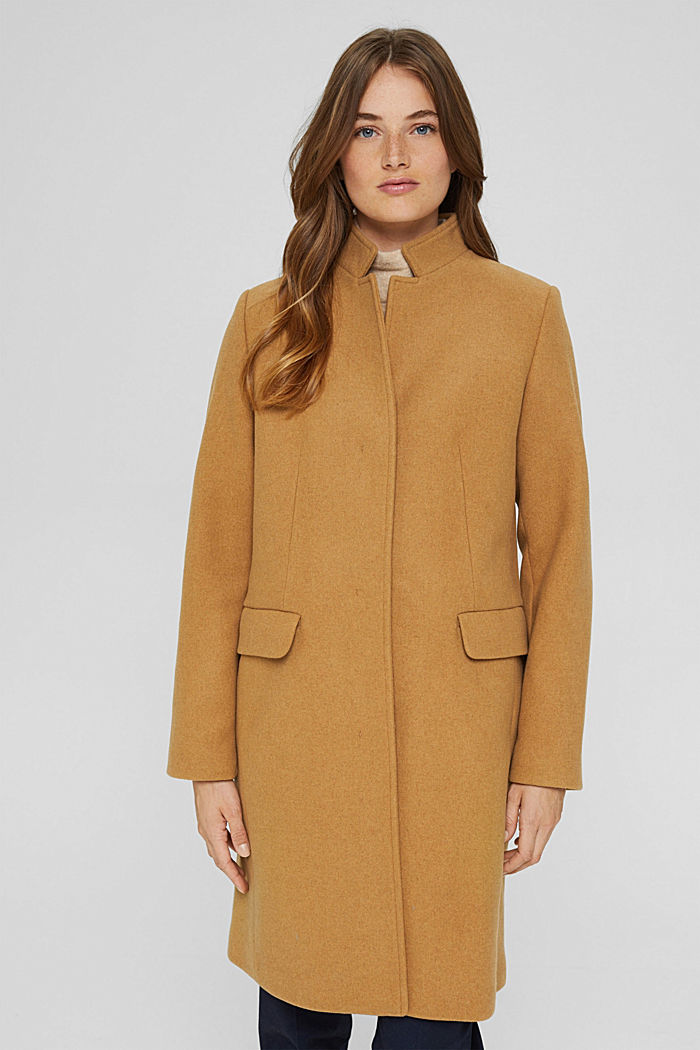 Made of a recycled wool blend: coat with a stand-up collar