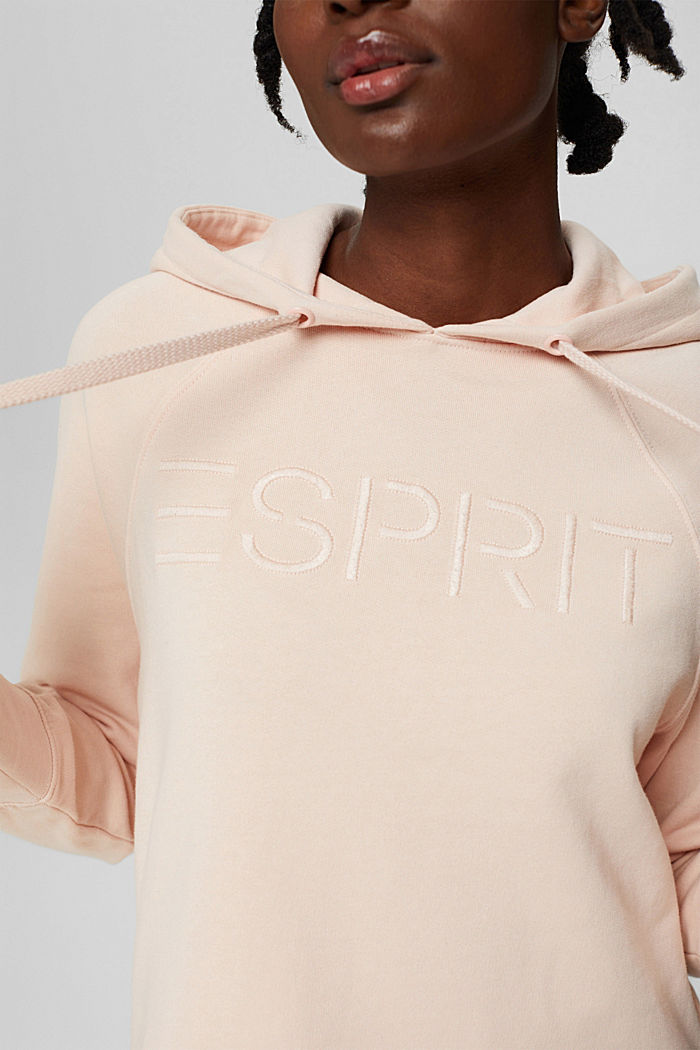 Organic cotton hoodie with an embroidered logo