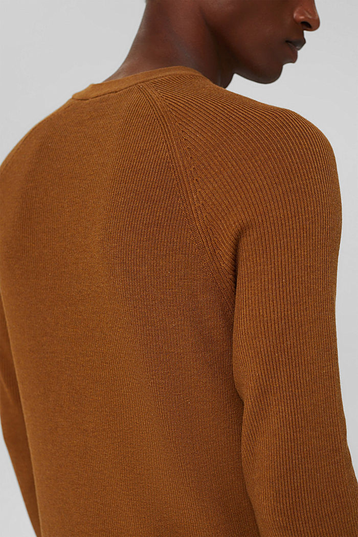 Knitted jumper made of 100% organic cotton, CAMEL, detail image number 2