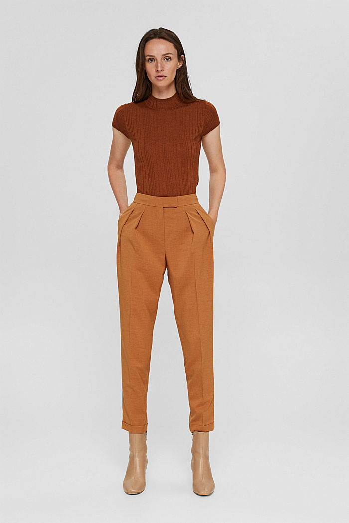 Wool blend: knee-length trousers with waist pleats, CARAMEL, overview