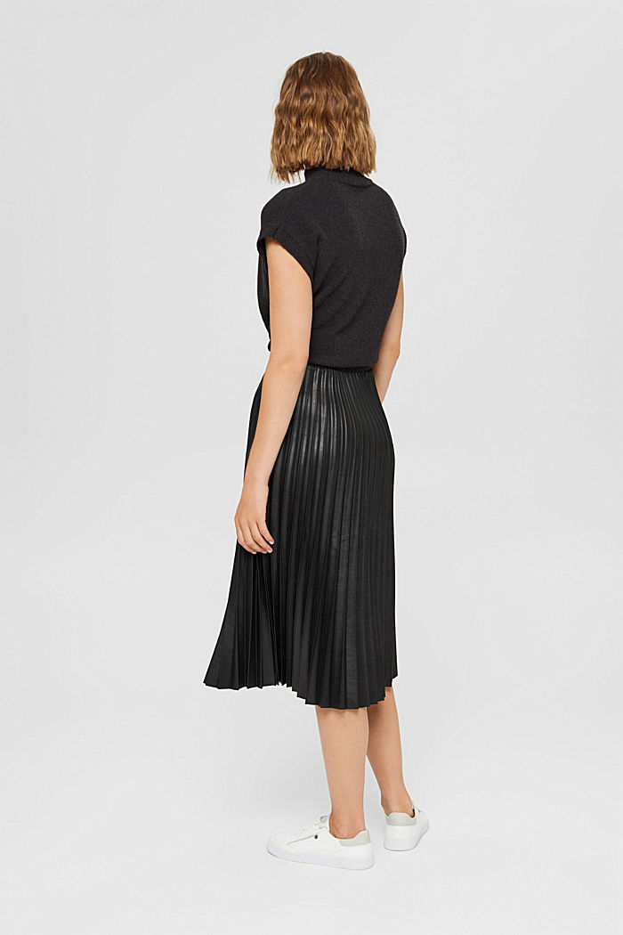 Midi skirt in pleated faux leather, BLACK, detail image number 3