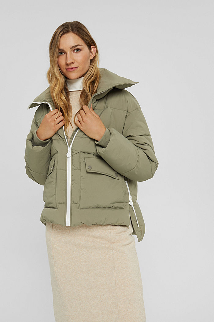 Recycled: quilted jacket in a boxy fit, LIGHT KHAKI, overview