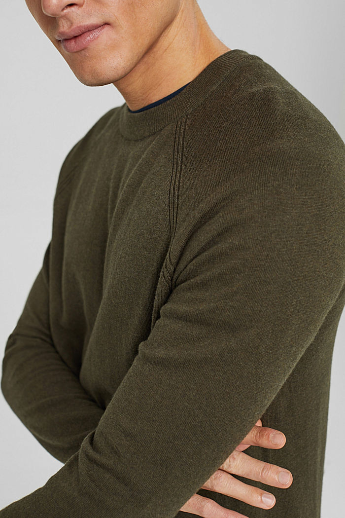 Con cachemir: jersey básico de cuello redondo, DARK KHAKI, detail image number 2