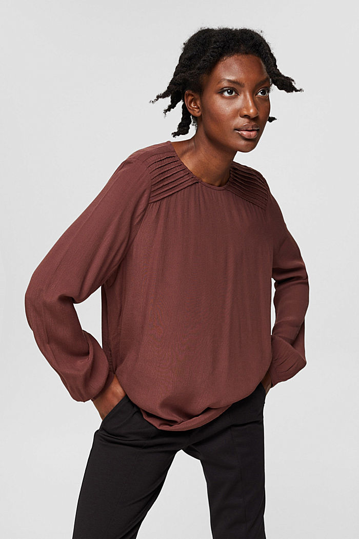 Crêpe blouse with pintucks, in LENZING™ ECOVERO™, RUST BROWN, detail image number 5
