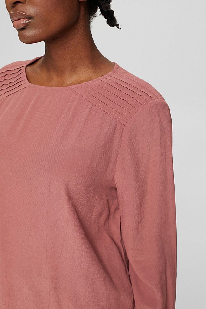 Crêpe blouse with pintucks, in LENZING™ ECOVERO™, DARK OLD PINK, detail image number 2