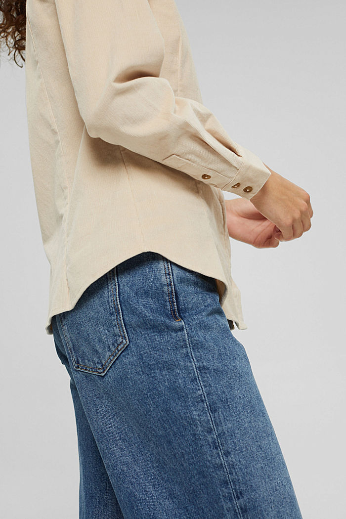 Bluzka koszulowa z drobno prążkowanego sztruksu z bawełny i streczu, SAND, detail image number 2