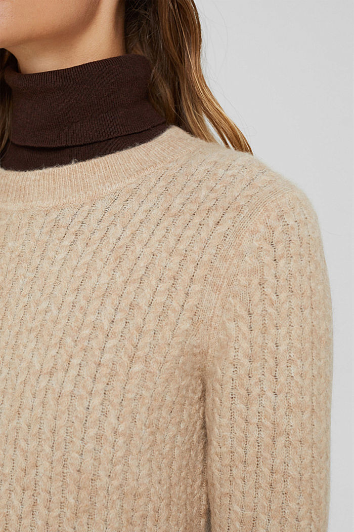 Wool blend: jumper with a cable knit pattern, SAND, detail image number 2