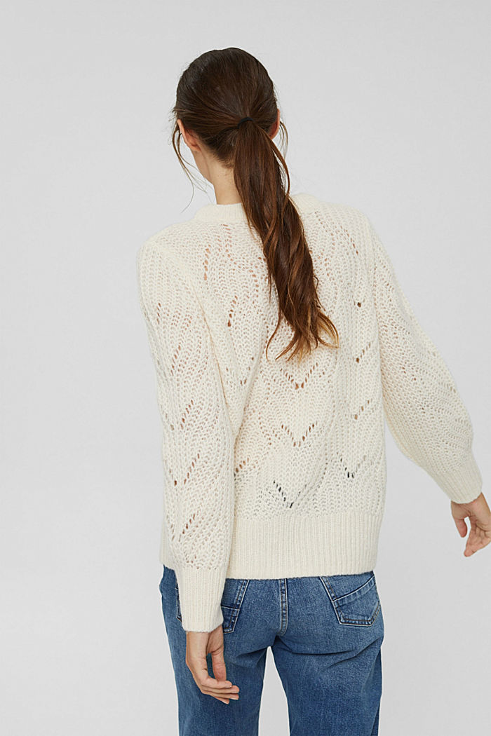 Z wełną i alpaką: sweter w ażurowy wzór pointelle, ICE, detail image number 3