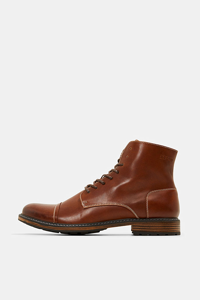 Faux leather lace-up boots with a warm lining