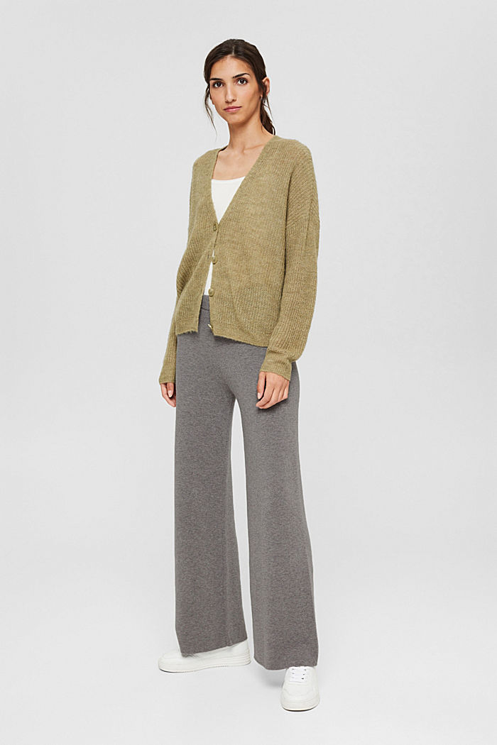 Trousers made of brushed jersey with a wide leg