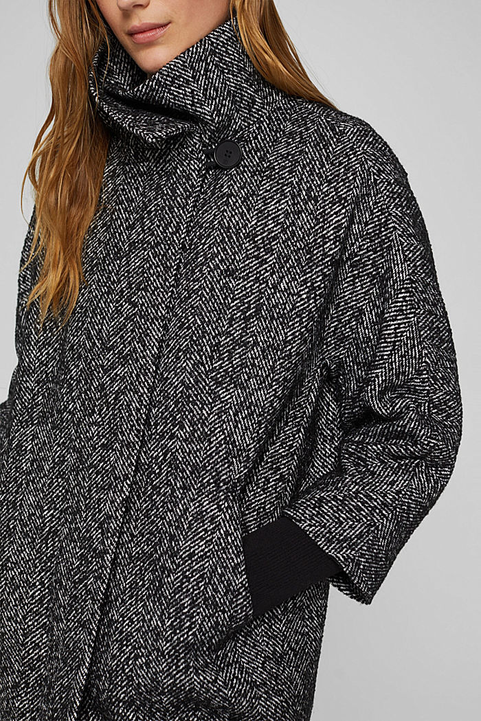 En mezcla de lana: abrigo con diseño de espiga, BLACK, detail image number 2