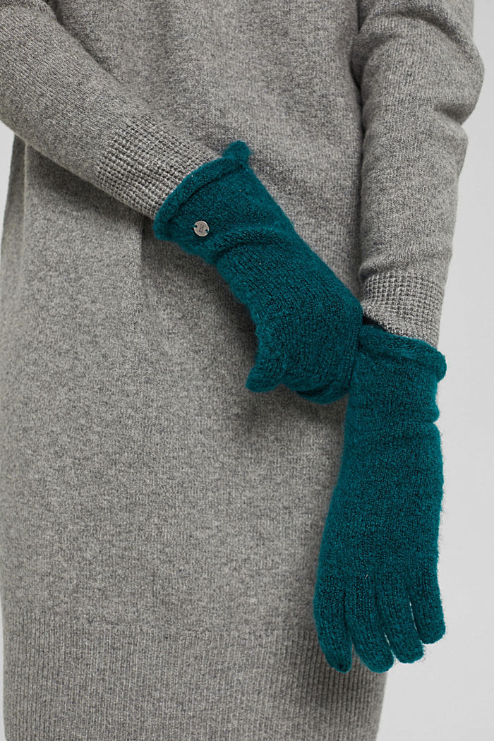 In materiale riciclato: guanti in maglia