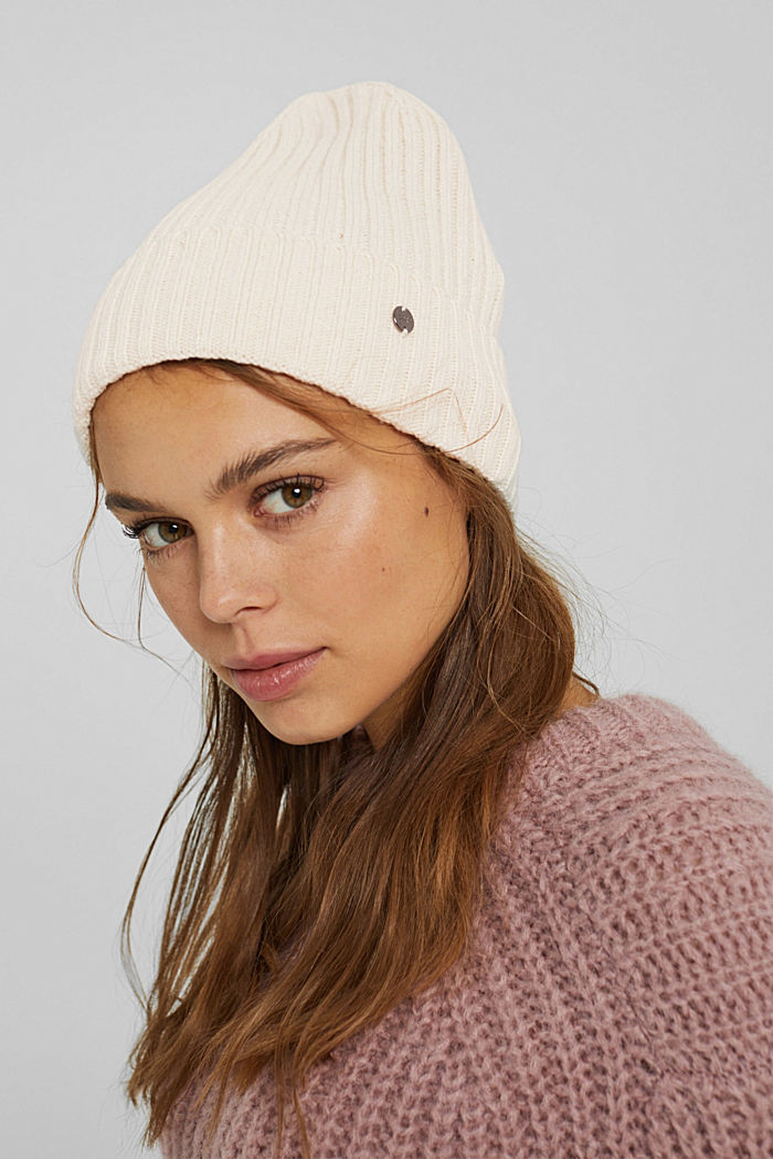 Made of recycled material: ribbed knit beanie made of blended wool