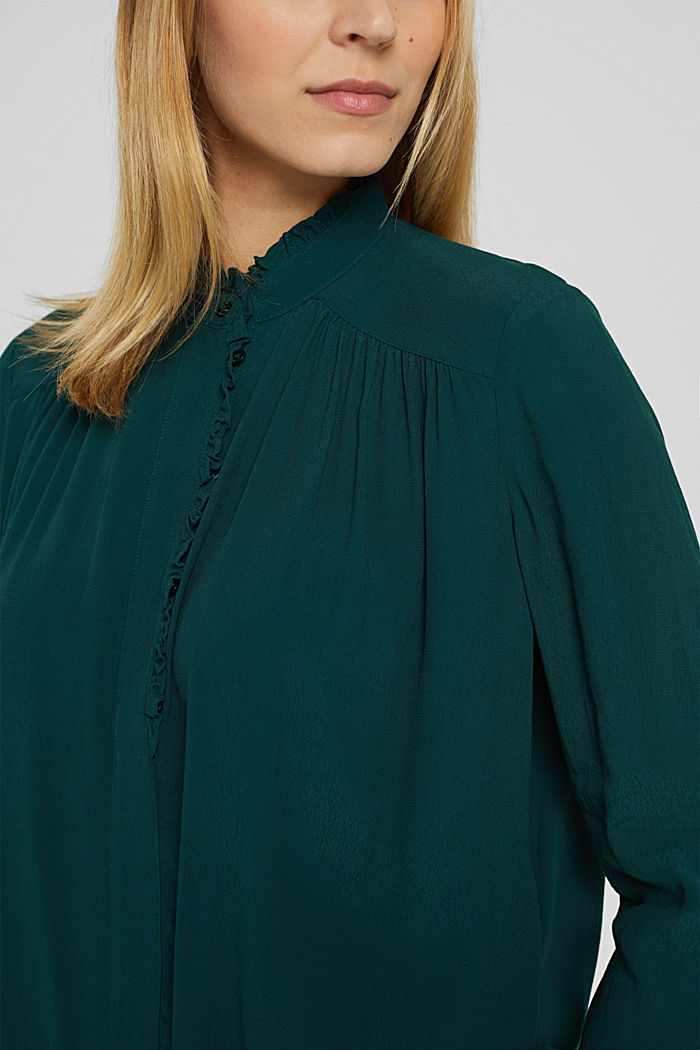 Bluzka z lejącej krepy z falbankami, TEAL GREEN, detail image number 2
