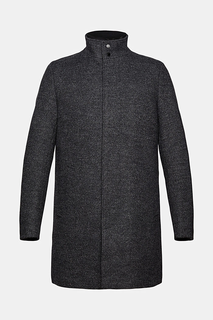Made of recycled material: Padded coat with wool