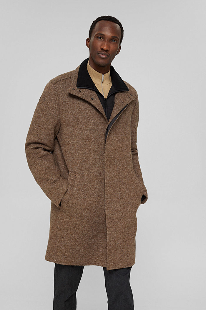 En matière recyclée : le manteau ouatiné à teneur en laine, CAMEL, detail image number 0
