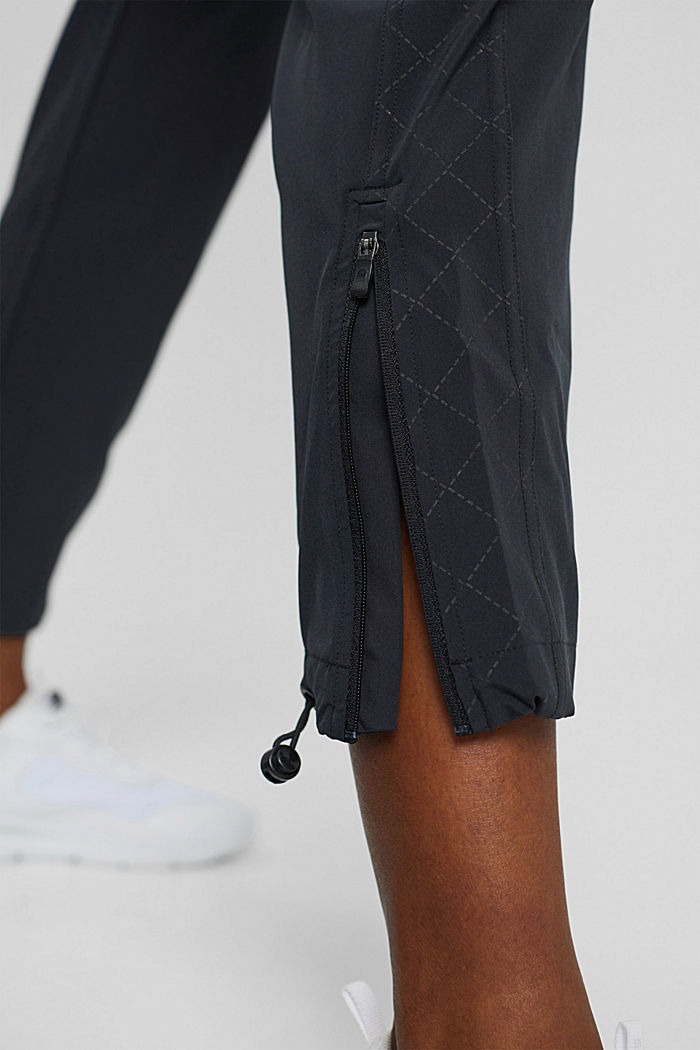 Reciclado: pantalón deportivo con estampado, BLACK, detail image number 5