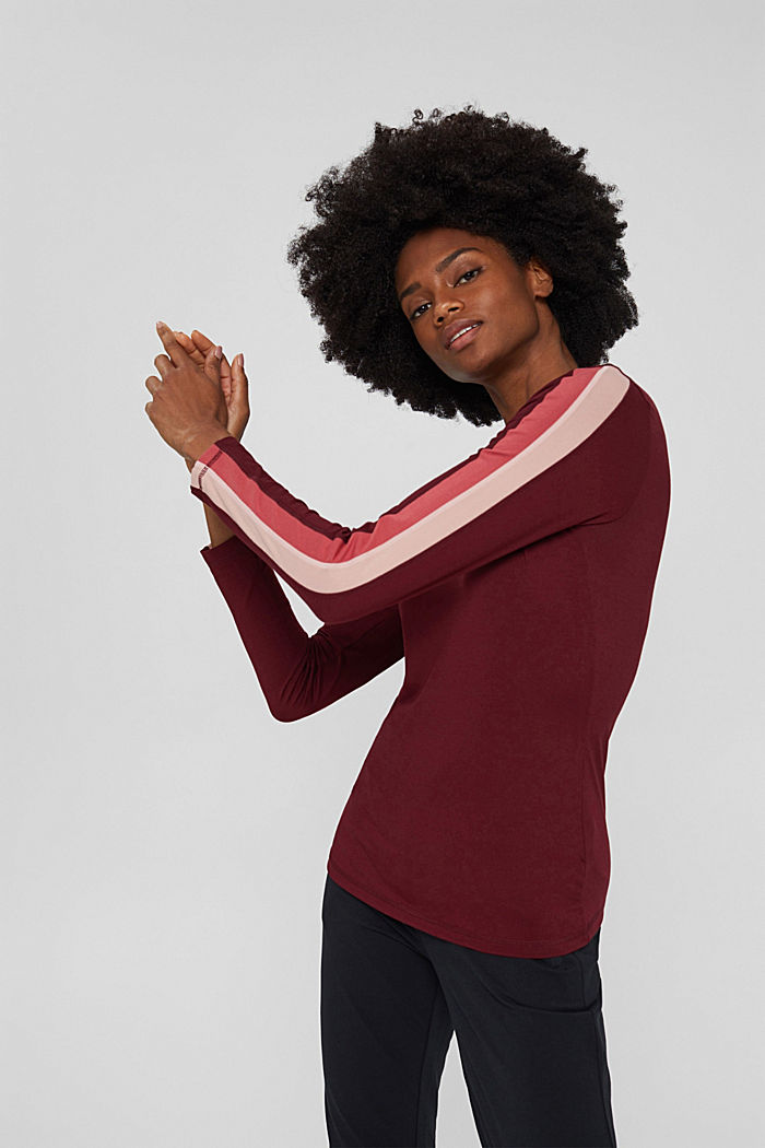 Made of recycled material: warming long sleeve top with E-DRY