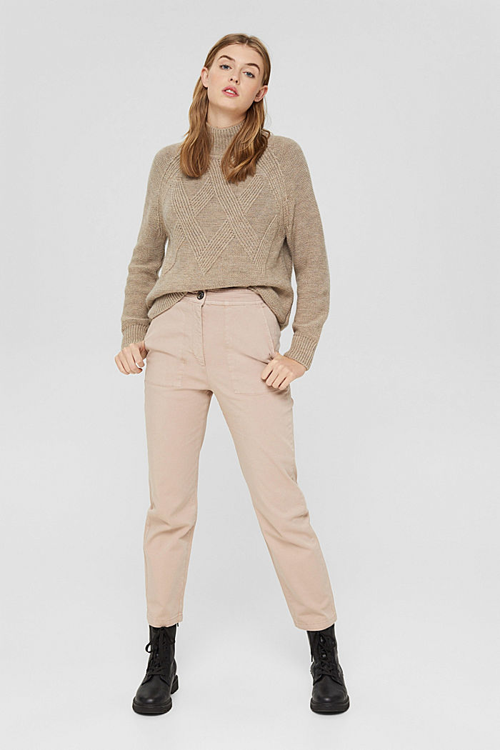 High-rise trousers made of organic cotton