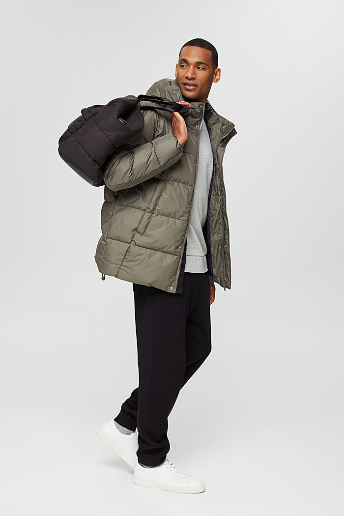 Made of recycled material: quilted jacket with down