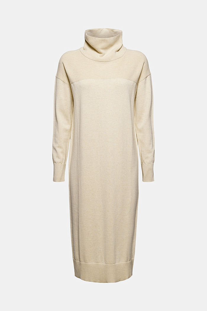 Knitted dress made of organic cotton