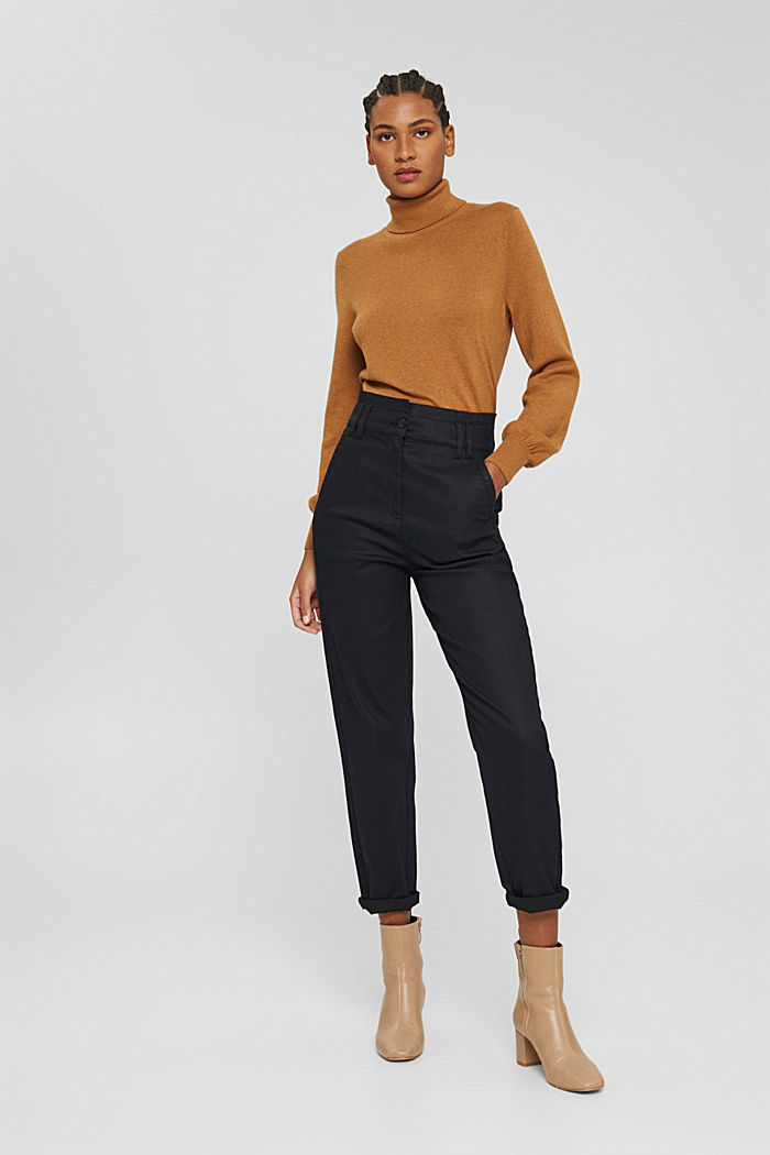 Coated paper bag trousers