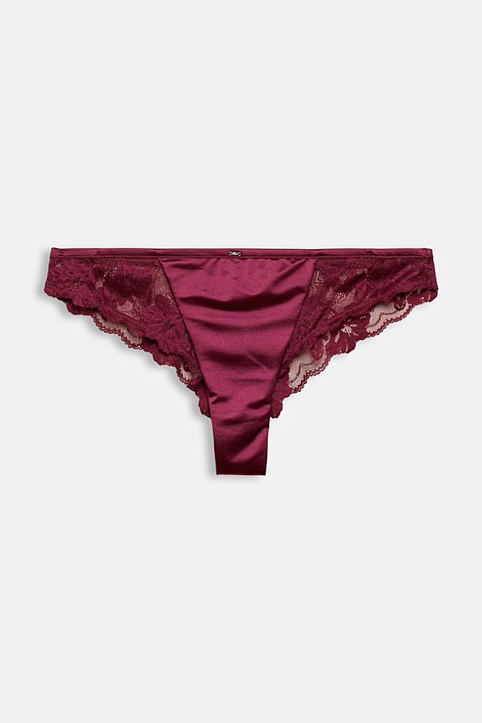 Brazilian briefs made of lace and microfibre