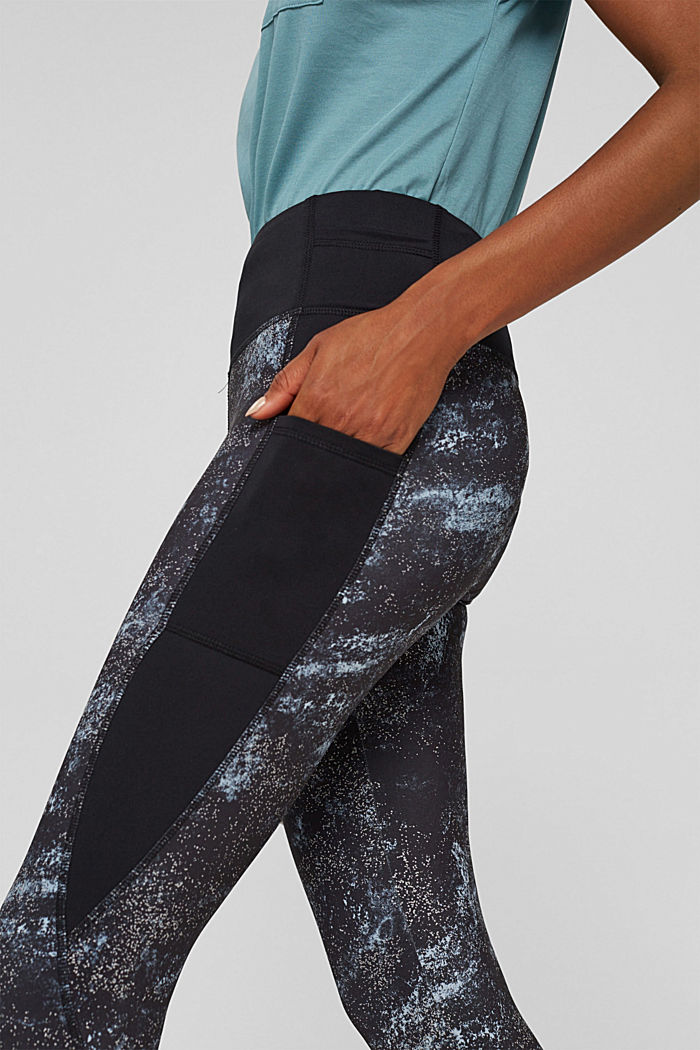 Gerecycled: legging met reflecterende print en E-Dry, BLACK, detail image number 2
