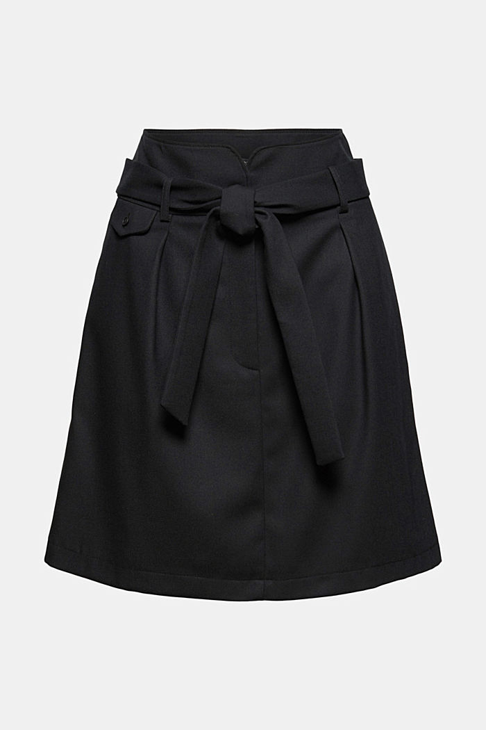 Reciclado: Minifalda con cinturón de lazada