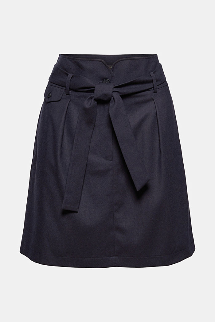 Made of recycled material: mini skirt with a tie-around belt