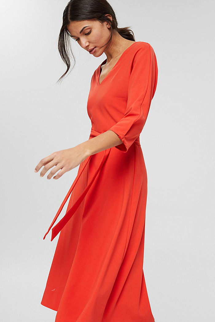 Z recyklingu: sukienka midi z wiązanym paskiem, ORANGE RED, overview