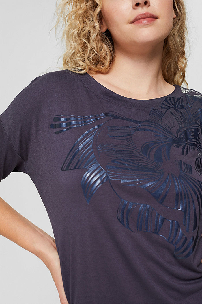Metallinhohtoinen T-paita, LENZING™ ECOVERO™, DARK BLUE, detail image number 2