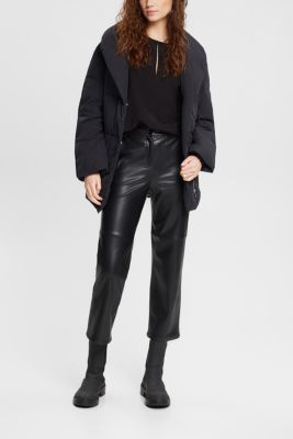 Blouse with slit neckline, LENZING™ ECOVERO™, BLACK, detail-asia image number 1