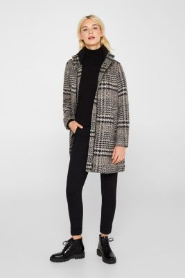Houndstooth coat with a knit collar