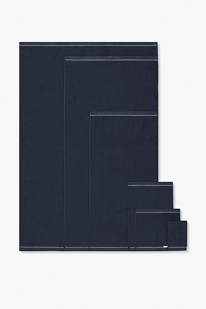 À teneur en TENCEL™ : la collection de serviettes en tissu éponge, NAVY BLUE, detail image number 0