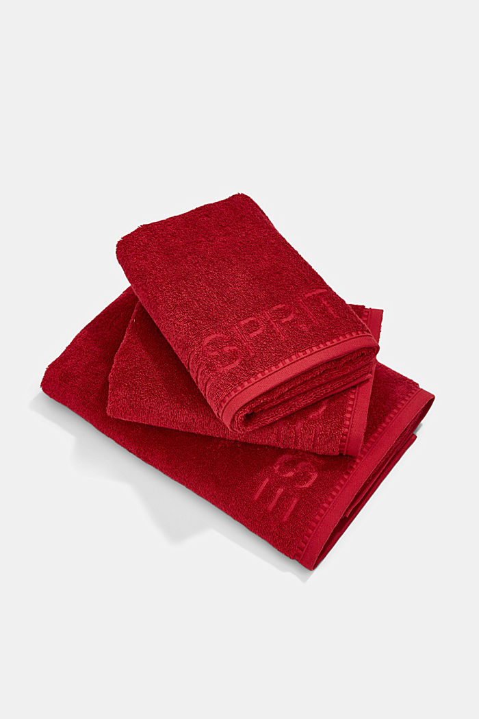 Met TENCEL™: set van drie badstof handdoeken, RUBIN, overview